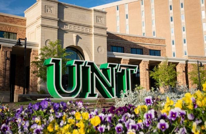 UNT campus with UNT letters